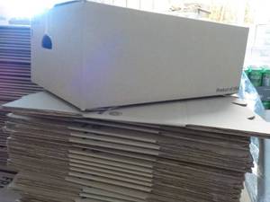 lot 243 image: 8 Extra Study Boxes with Handles 23...