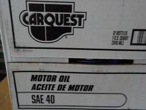 lot 270 image: 12 Qt Bottles CarQuest SAE 40 Motor...