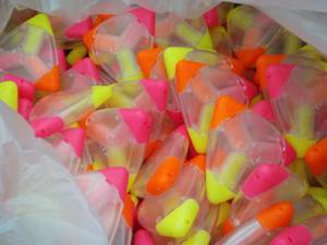lot 274 image: Case of 300 Triangular Highlighters...