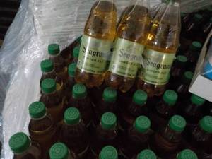 lot 283 image: 24 Pack Seagrams Ginger Ale...