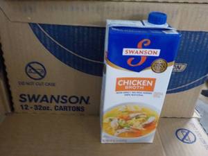 lot 375 image: Case of 12 - 32 oz Swanson Chicken ...