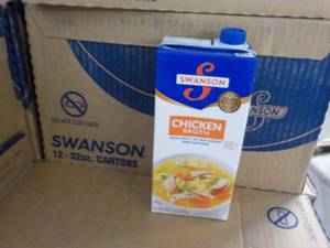 lot 377 image: Case of 12 - 32 oz Swanson Chicken ...