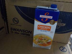 lot 378 image: Case of 12 - 32 oz Swanson Chicken ...