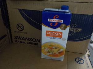 lot 379 image: Case of 12 - 32 oz Swanson Chicken ...
