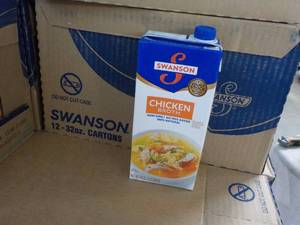 lot 380 image: Case of 12 - 32 oz Swanson Chicken ...