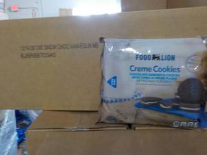 lot 387 image: Case of 12 Food Lion Crme Cookies...