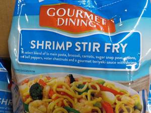 lot 416 image: Gourmet Dining 6 24 oz frozen Shrim...