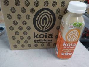 lot 420 image: 12 12 oz. Koia Protein Pumpkin Spic...