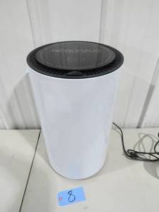 lot 8 image: Nordhaus Ultra Large Towel Warmer