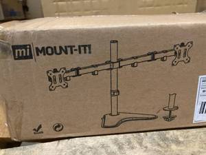 Freestanding Dual Monitor Mount