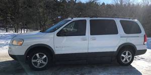lot 2 image: 2005 Pontiac Montana SV6 - Wheelchair-Accessible