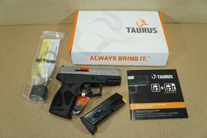 lot 22 image: NEW Taurus G3C 9mm Semi-Automatic Pistol