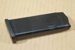 lot 37 image: Glock 9mm Pistol Double Stack Magazine