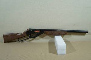 lot 50 image: Daisy Model 660 Toy Air Gun -Uses Cork