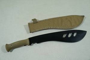 lot 91 image: Machete with Nylon Sheath - 20.5 Long