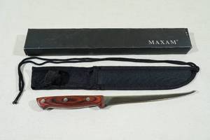 lot 92 image: Maxam Fillet Knife