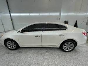 lot 7B image: 2010 Buick Lacrosse CXL