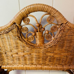 lot 62 image: Vintage Wicker Shelf
