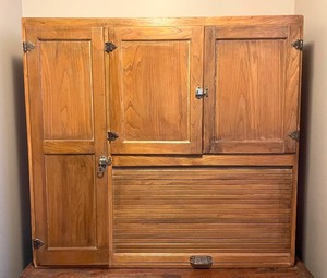 lot 61 image: Vintage Partial Hoosier 2 Piece Cabinet