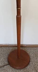 lot 26 image: Vintage Wood Floor Lamp