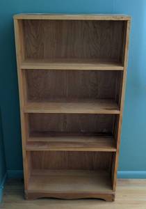 lot 30 image: Wooden Bookshelf