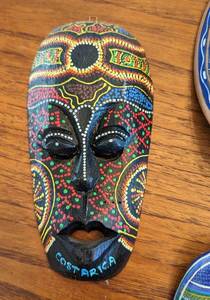 lot 107 image: Decorative Hanging Masks