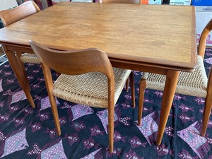 lot 1 image: Danish J. L. Mller Model Mid Century Modern Dining Room Table and Six Chairs