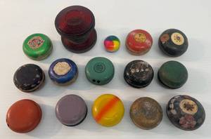 lot 11 image: Group Of Antique Wooden Yo-Yos And More