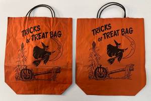 lot 30 image: 2 Antique Halloween Trick Or Treat Bags