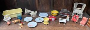lot 66 image: Shelf Full Of Vintage Items