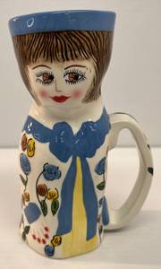 lot 145 image: Bella Casa By Susan Paly By Ganz Mary Mocha Medium Ceramic Flower Handled Vase