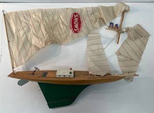 lot 203 image: Antique Pond Sailboat (Needs Mast Fixed) Very Cool 24 L x 7T