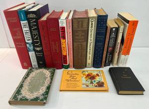 lot 210 image: Large Group Of Vintage Books