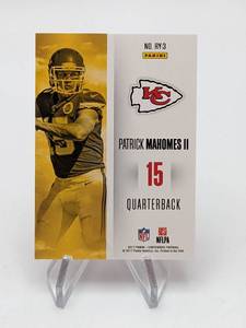 2017 Patrick Mahomes Contenders Rookie of the Year Rookie Card