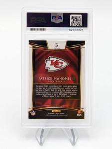 2018 Patrick Mahomes Select Prizm Silver 2nd Year Football Card PSA 9