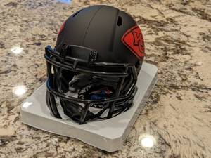 Clyde Edwards-Helaire Signed  Autographed Kansas City Chiefs Mini Helmet Beckett Sticker