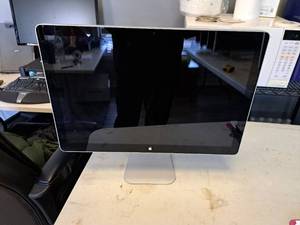 lot 952 image: Apple A1267 (EMC2263) 24 LED Cinema Display TFT Monitor