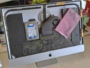 lot 959 image: Apple iMac A1419 (EMC2546) 29 Desktop Computer