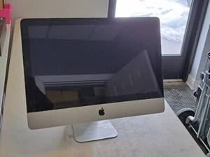 lot 960 image: Apple iMac A1311 (EMC2428) 21 Desktop Computer