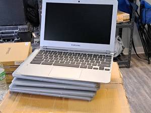 lot 968 image: Lot of (5) Samsung Chromebook 303C 12 Notebook Laptop Computers
