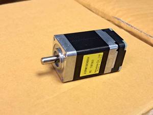 lot 998 image: Lot of (100) Minebea Co T18718-01 Stepper Motors
