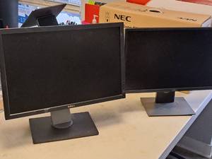 lot 1007 image: Lot of (2) Dell PC Monitors