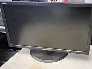 lot 1009 image: Lenovo LT2223pwC 21 LCD Backlight PC Monitor