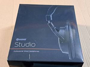 lot 1179 image: Audio Studio Professional Wired Headphones (in original packaging)