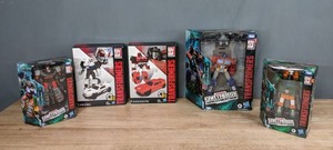 lot 66 image: A Collection (5) Transformer Figurines T