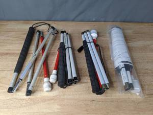 lot 315 image: Lot of 4 Mobility Canes W