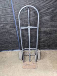lot 101 image: Milwaukee Hand Truck Dolly  X