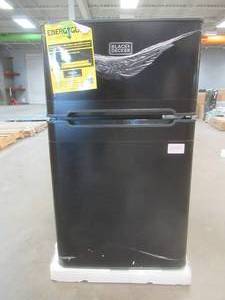 lot 121 image: Black  Decker 3.1 Cubic Feet cu. ft. Freestanding Mini Fridge with Freezer BCRDK32B (NEW CONDITION)