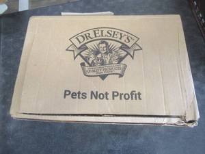 lot 126 image: Dr Elseys 40 lb Ultra Cat Litter