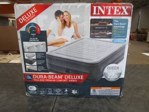 lot 171 image: Intex Comfort Plush Elevated Dura-Beam Airbed with Internal Electric Pump, Bed Height 22, Queen (OPEN BOX)